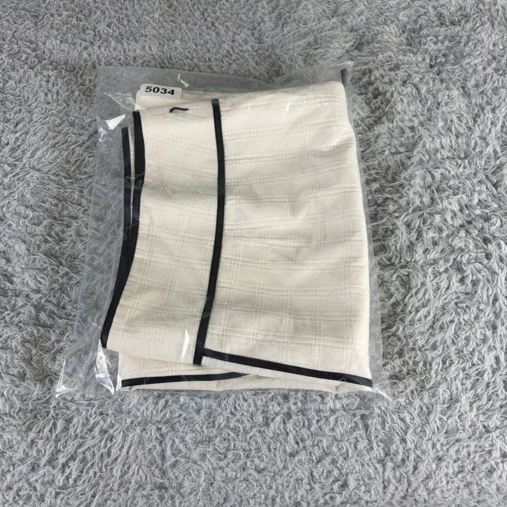 Ann Taylor Ivory Cream Textured Mini Skirt Black Trim Career Size 12
